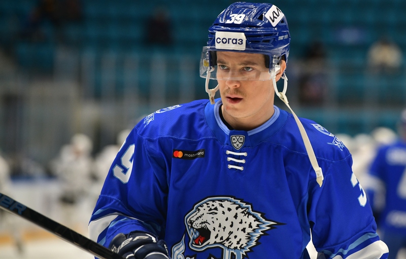 KHL. Barys and Frattin terminated the contract