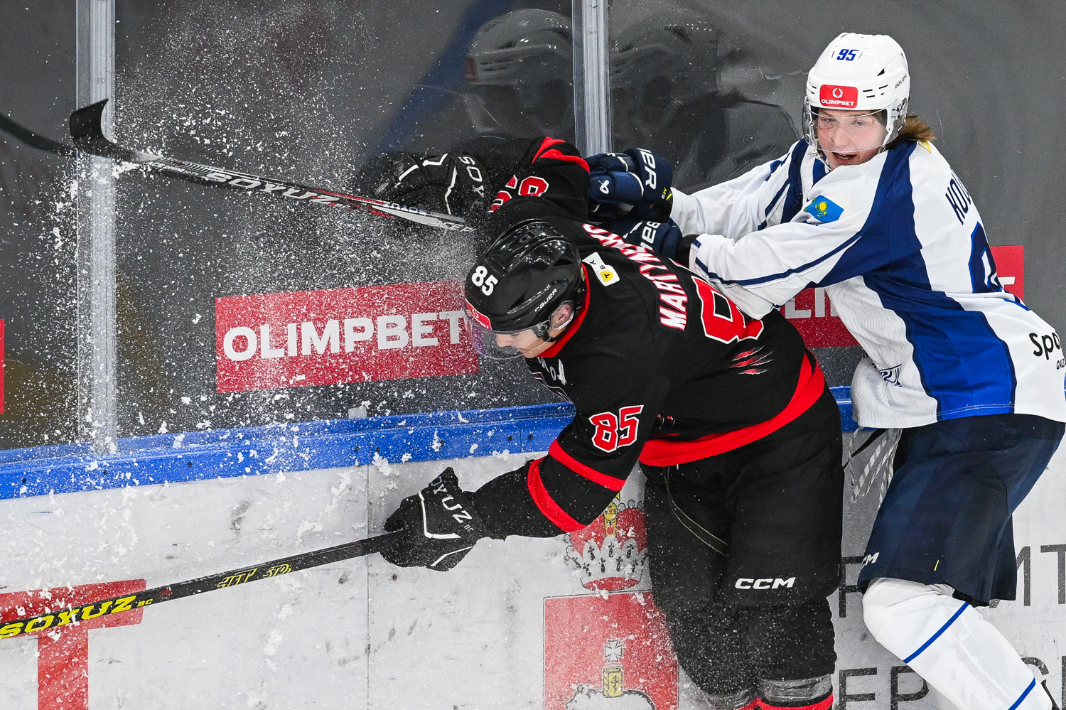 MHK Molot - Snezhnye Barsy
