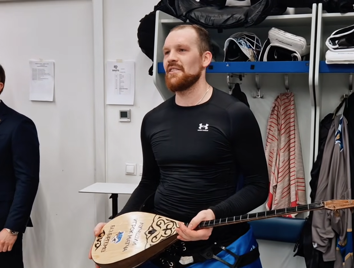 Victorious Locker Room | Dynamo M – Barys