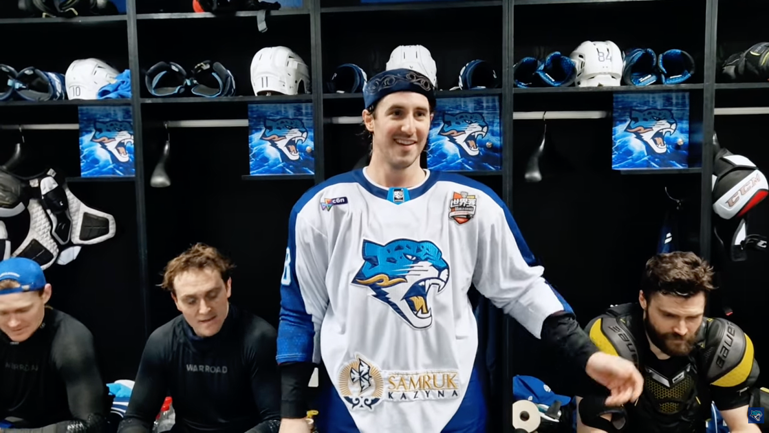 Victory Locker Room | Barys - Lada