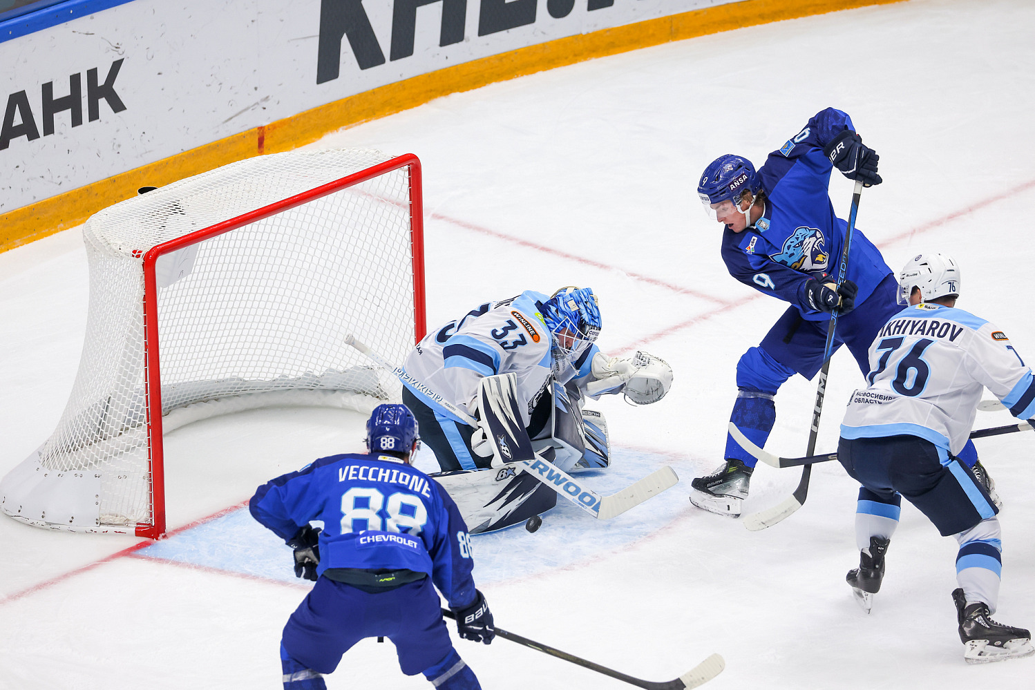Barys Once Again Falls to Sibir in a Shootout