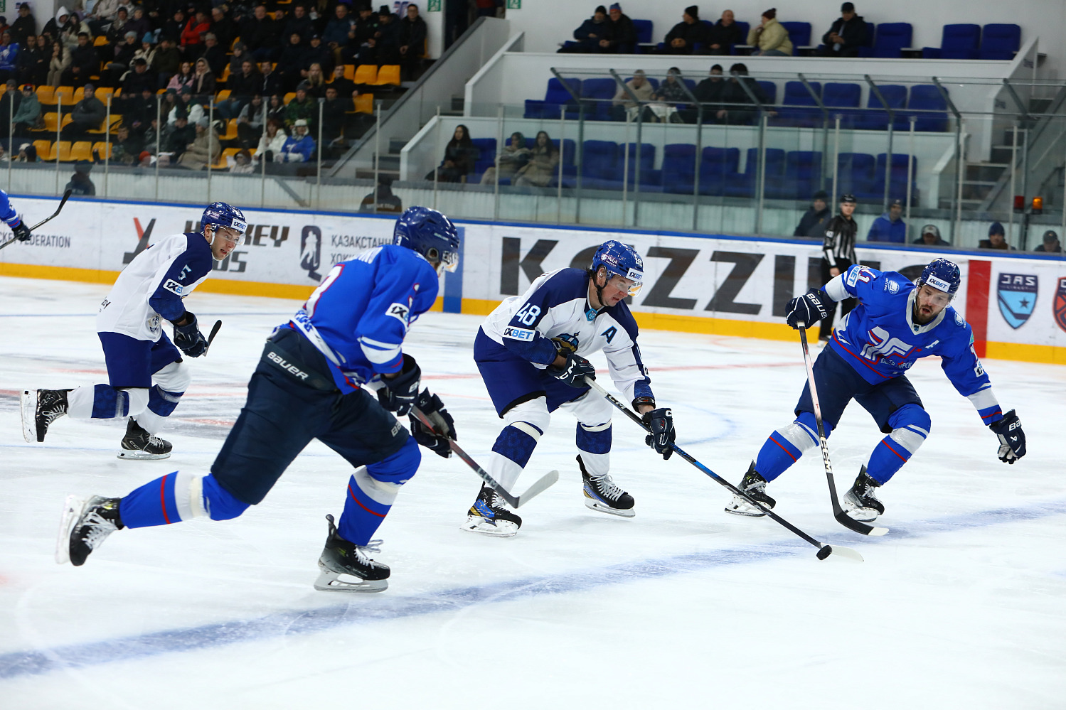 Before the Second Match: Torpedo vs Nomad