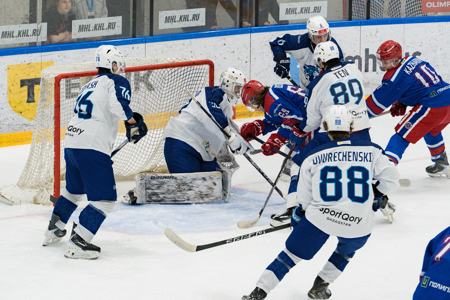 Snezhnye Barsy Fall Short Against Novomoskovsk Team