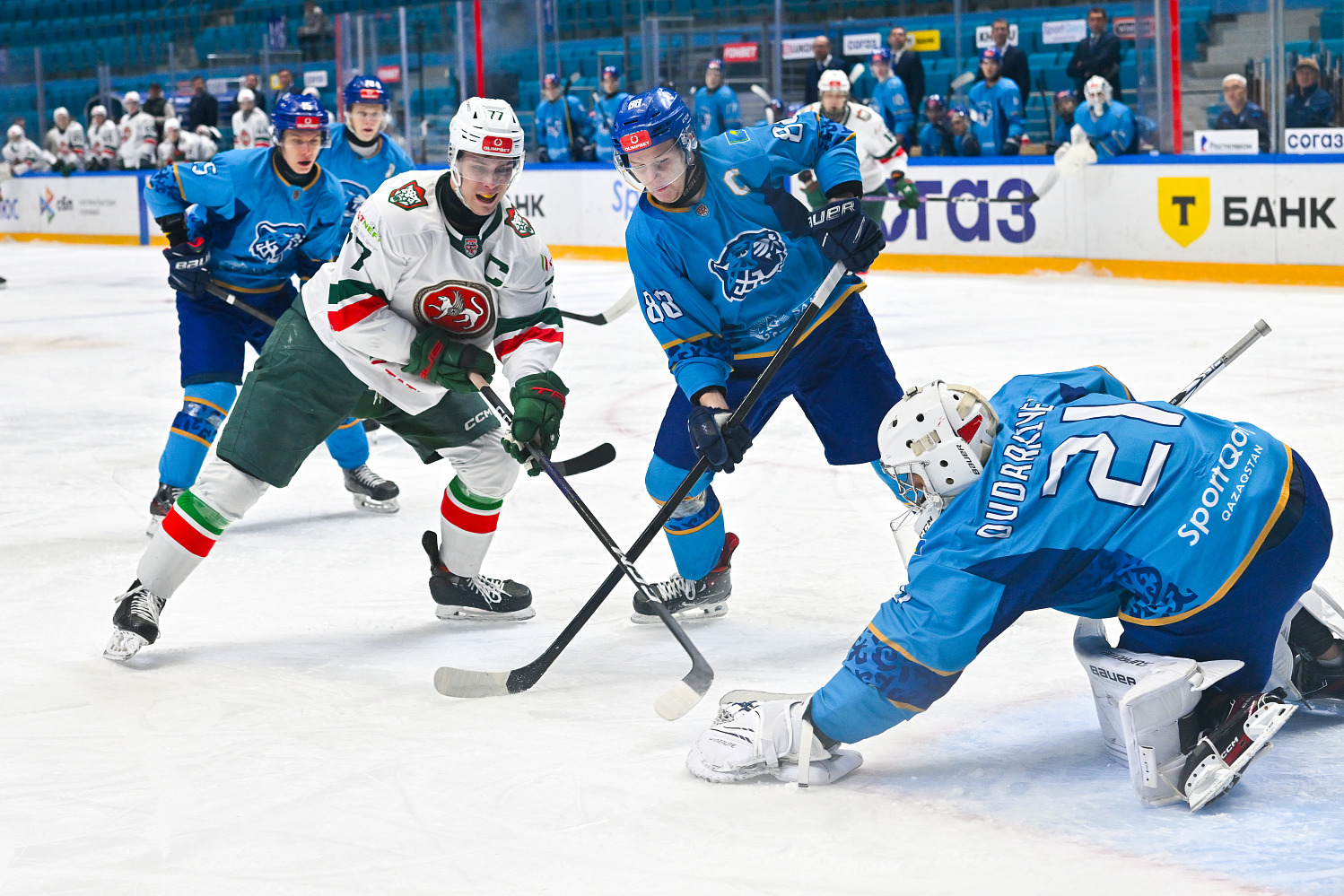 Snezhniye Barsy Finished November’s Home Series with a Loss to Irbis